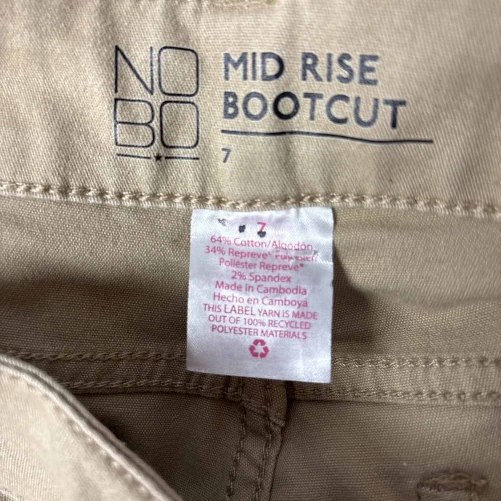 No Boundaries Jeans Women/Junior Size 7 Tan Mid-Rise Bootcut 5 Pocket 28x30